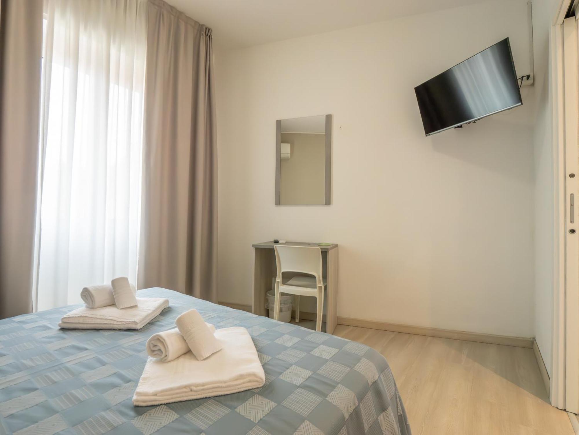 Hotel La Bussola Finale Ligure Exterior foto